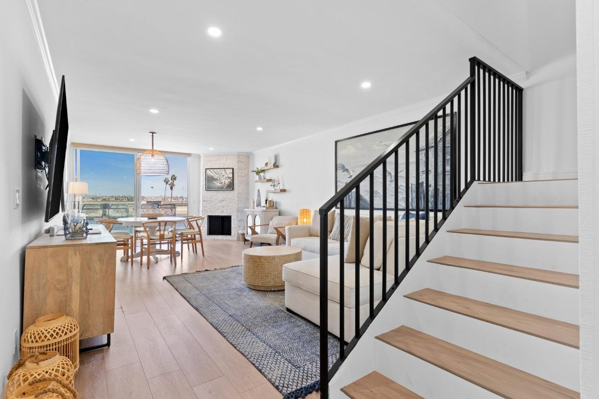 B5374 Breeze Mission Apartment San Diego